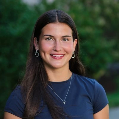 Carli-Regier-Headshot