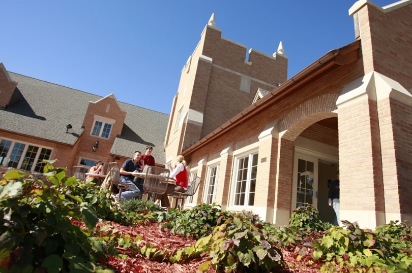 dining-hall-banner.JPG